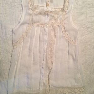 Beautiful top, size medium by Adiva